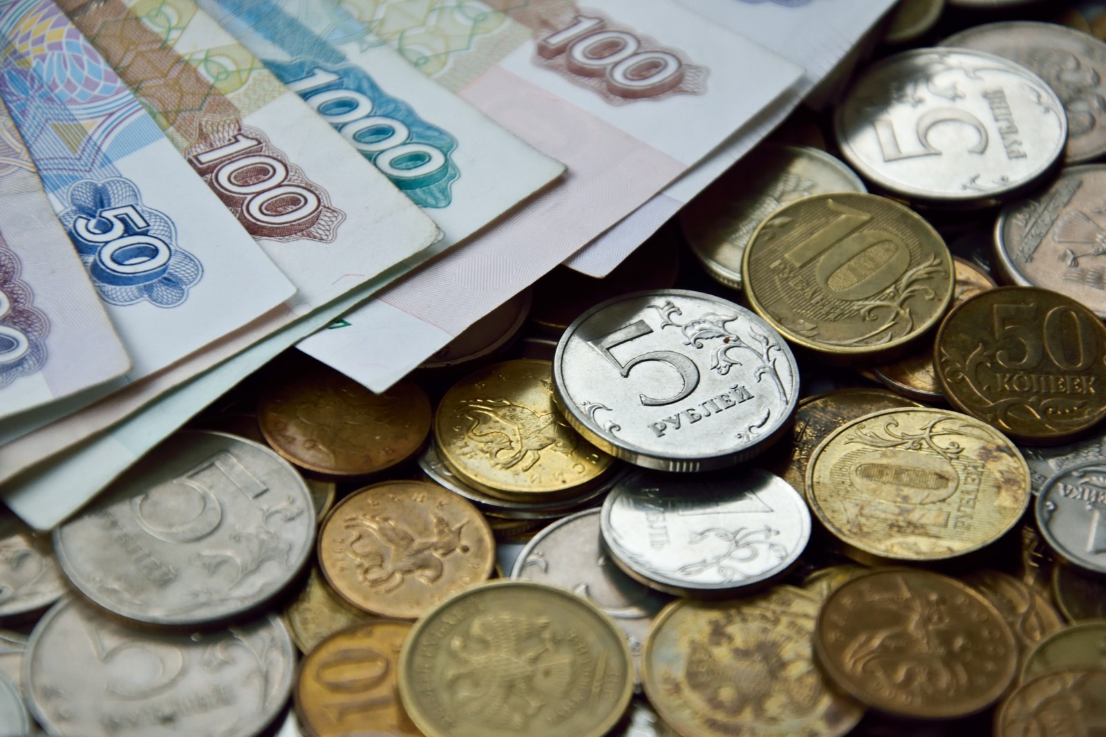 С 2020 года МРОТ увеличится до 12 130 рублей